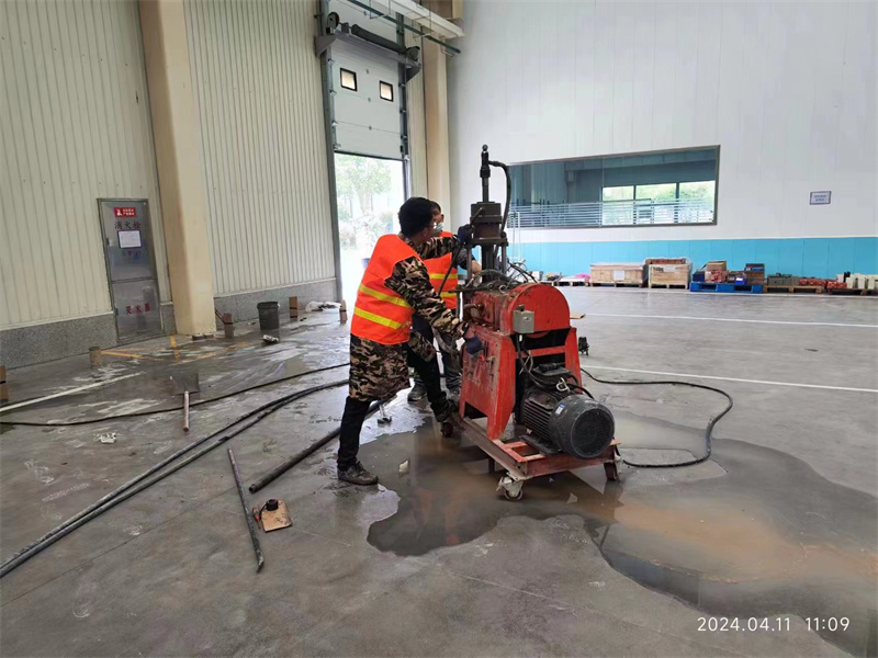 梁溪厂房地面下沉塌陷注浆加固施工